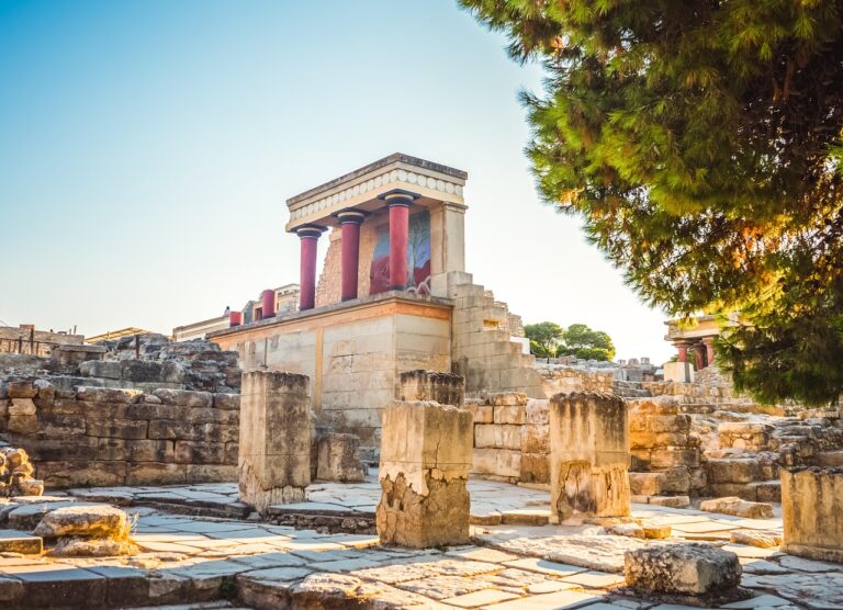 Private Taxi Tour from Heraklion to Knossos Palace – Explore Minoan Crete in Comfort